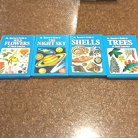 unbranded | Other | Set Of 4 Spotters Guide Hardcover Books Shellsthe ...